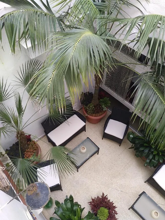 Hostal Regina Blanes Guest house