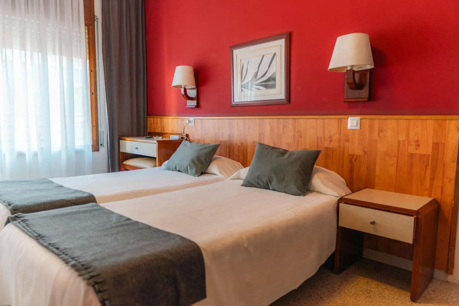 Hostal Regina Blanes
