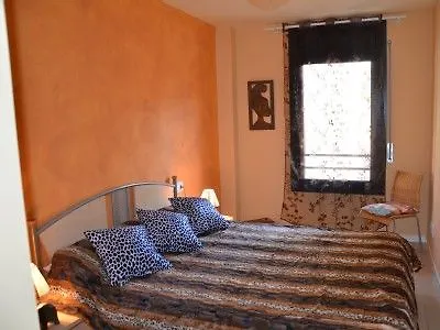 Hostal Regina Blanes Guest house