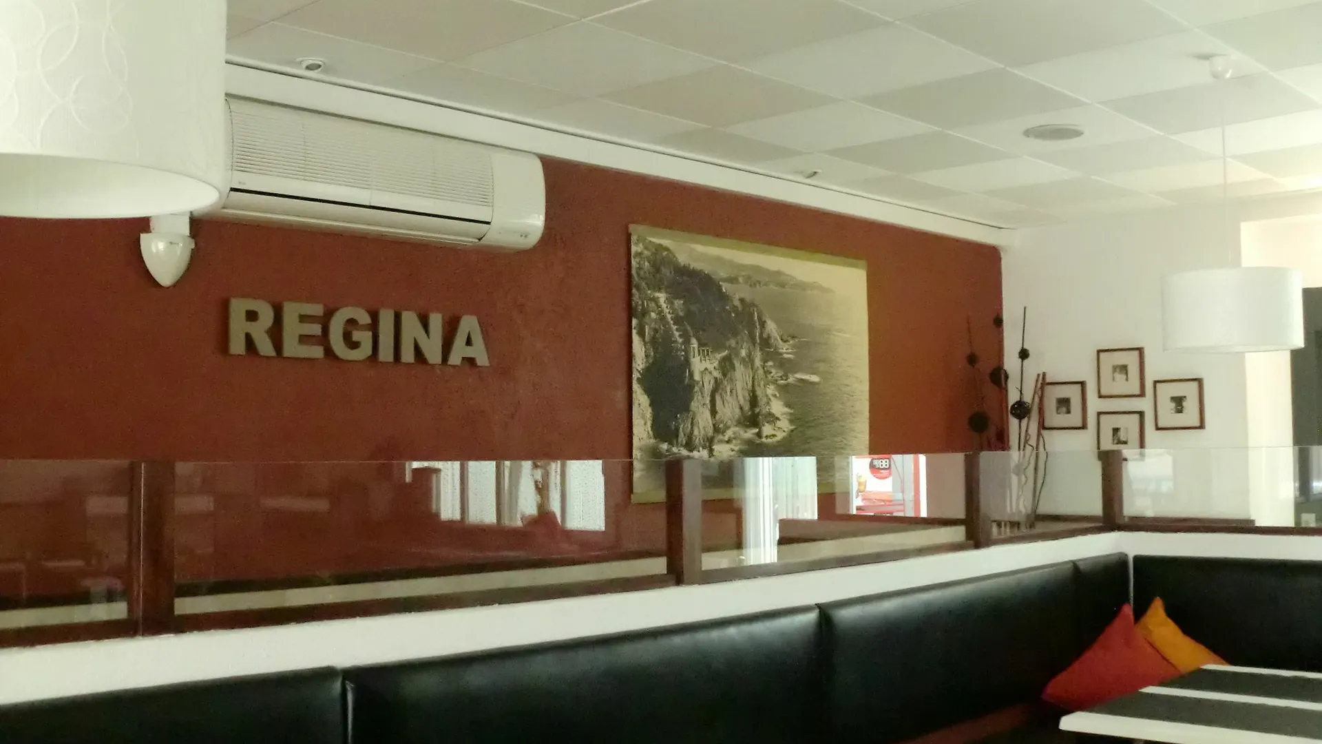 Hostal Regina Blanes Guest house