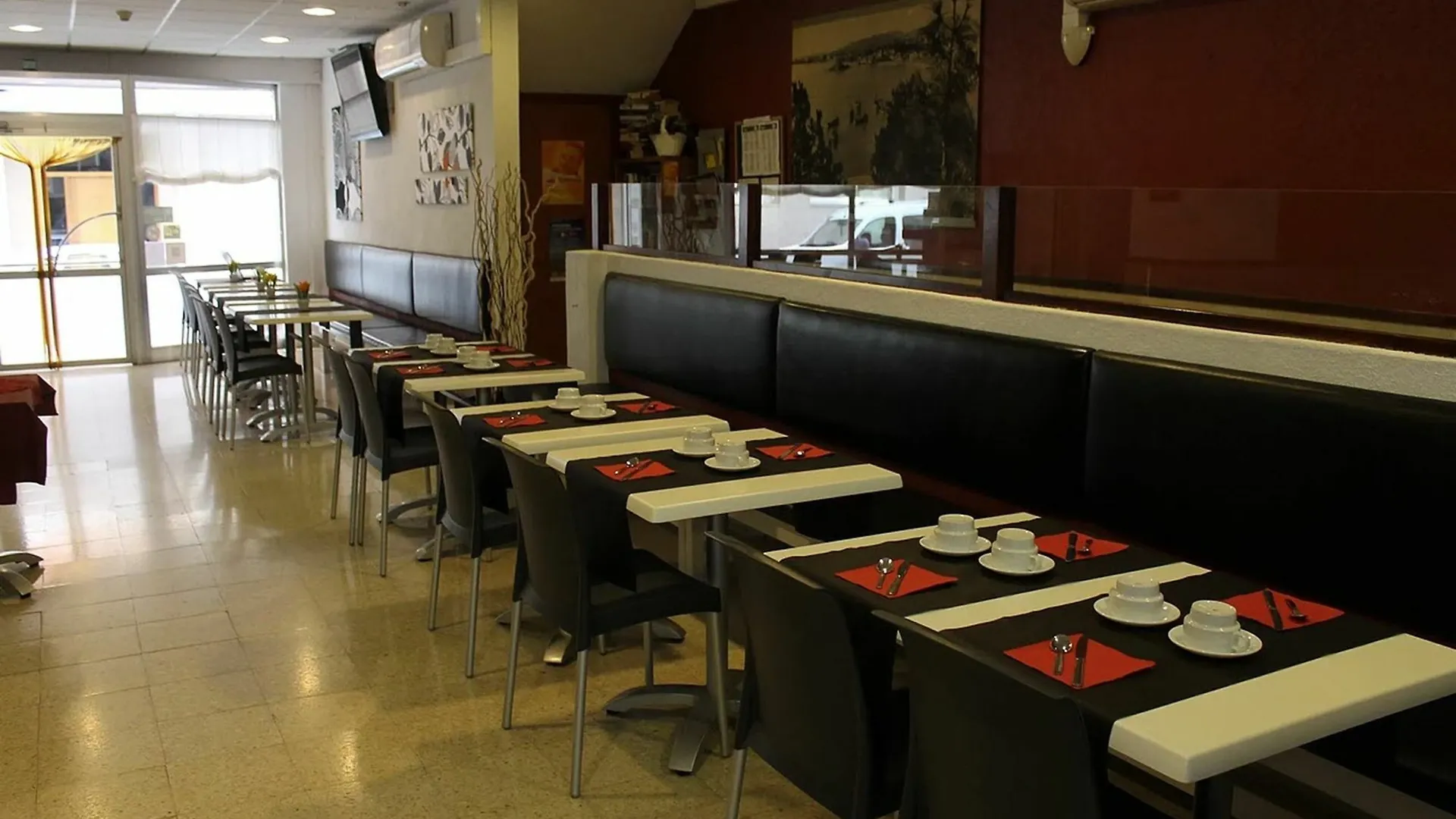 Hostal Regina Blanes 2*,  Spain